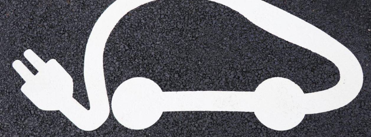 Borne de recharge pour véhicules hybrides et électriques